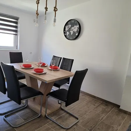 Appartement With Parking Space - 22347 *