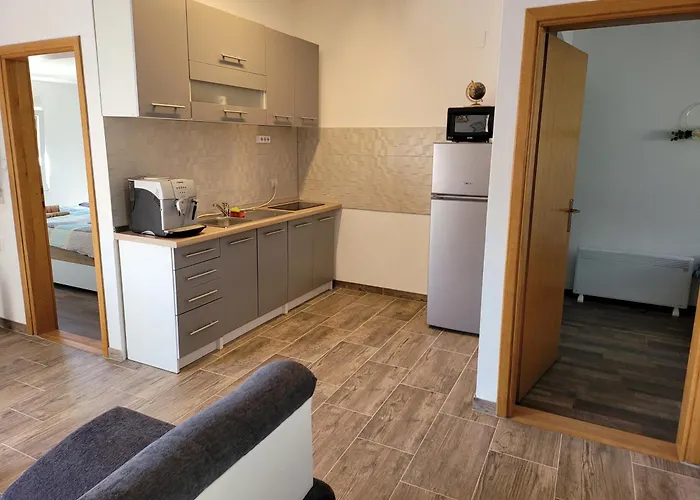 With Parking Space - 22347 Апартаменты Вир